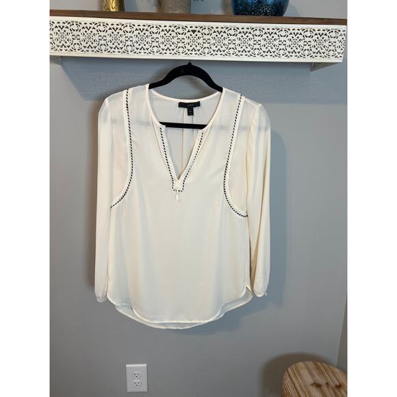 J Crew Cream Blouse with V Neck and Black Piping Size 00 - Picture 1 of 6